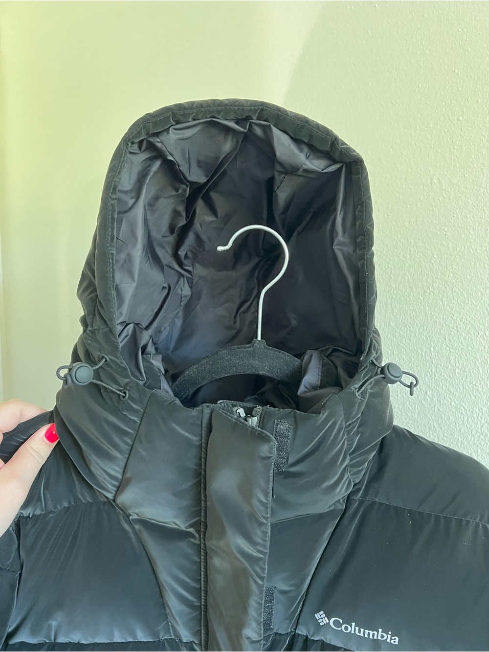 Columbia Black Bulo Point II Down Jacket - Picture 8 of 9